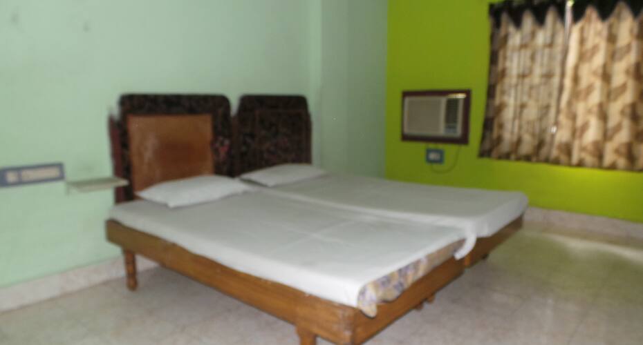 Sree Sapthagiri Lodge, Guntur 3
