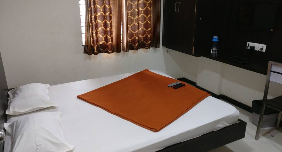 Brindavan Lodge, Hampi 3