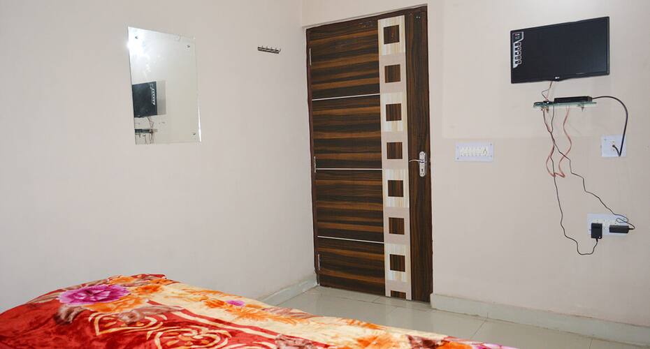 Hotel Four Season Inn, Agra 2