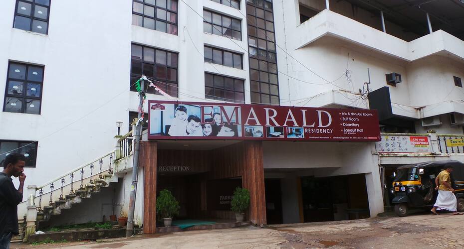 Hotel Emarald Residency, Palakkad 1