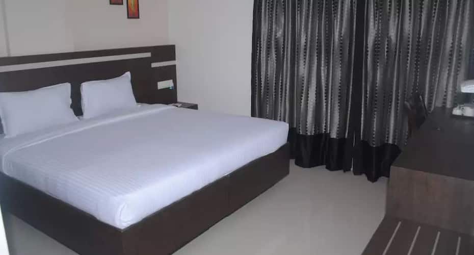 Hotel Raj Residency Behind Global Village, Bangalore 2