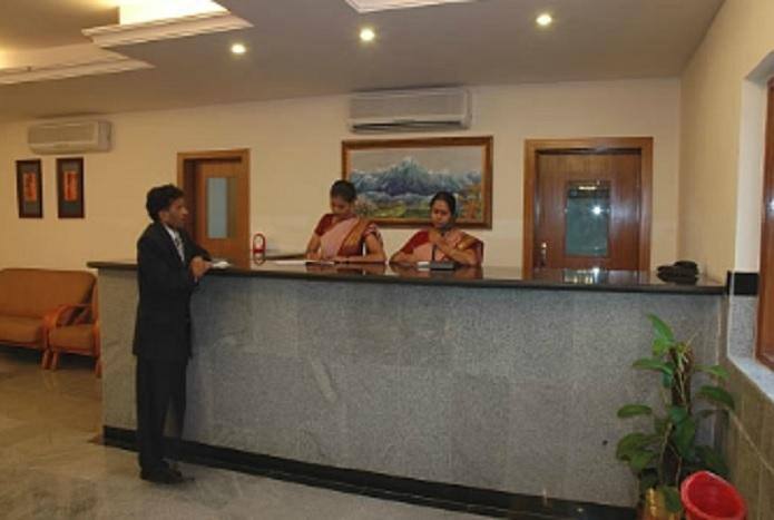 Hotel Red Mount International, Bangalore 2