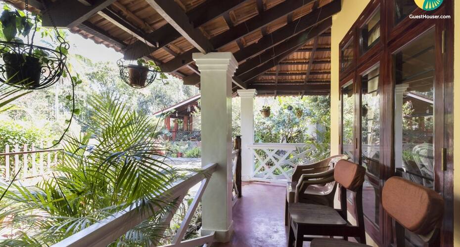 Cheerful Stay With Tastefully Done Rooms, Coorg 3