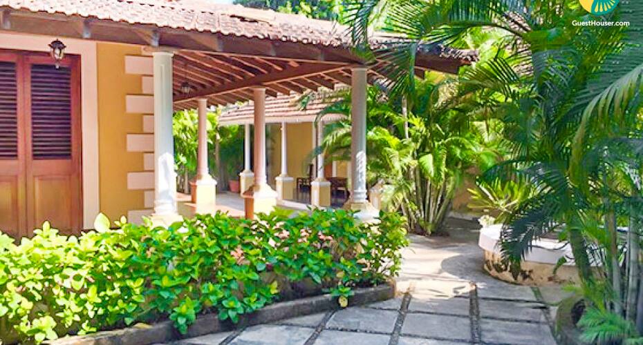 A lavish Portuguese Villa, 33 m from Calangute Beach, Goa 5