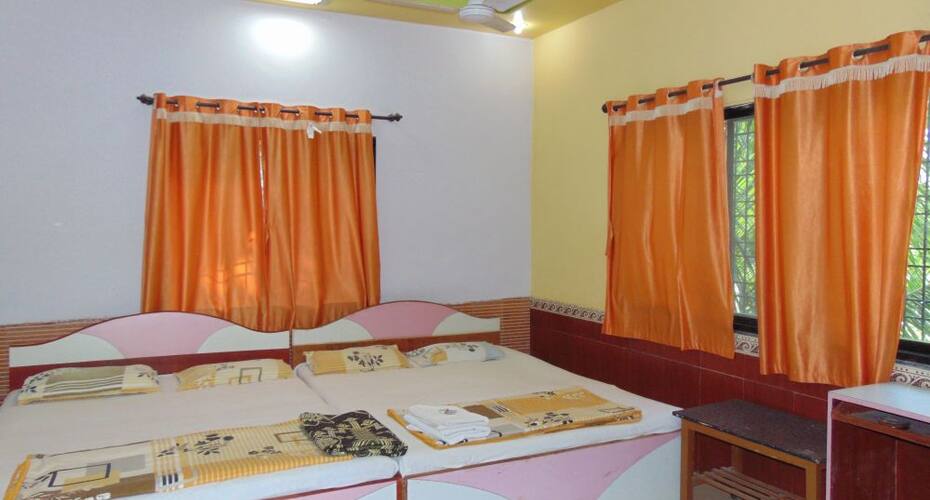 Jogalekar Cottage, Alibaug 4