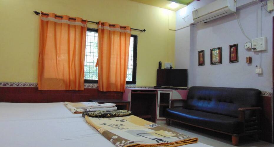 Jogalekar Cottage, Alibaug 5