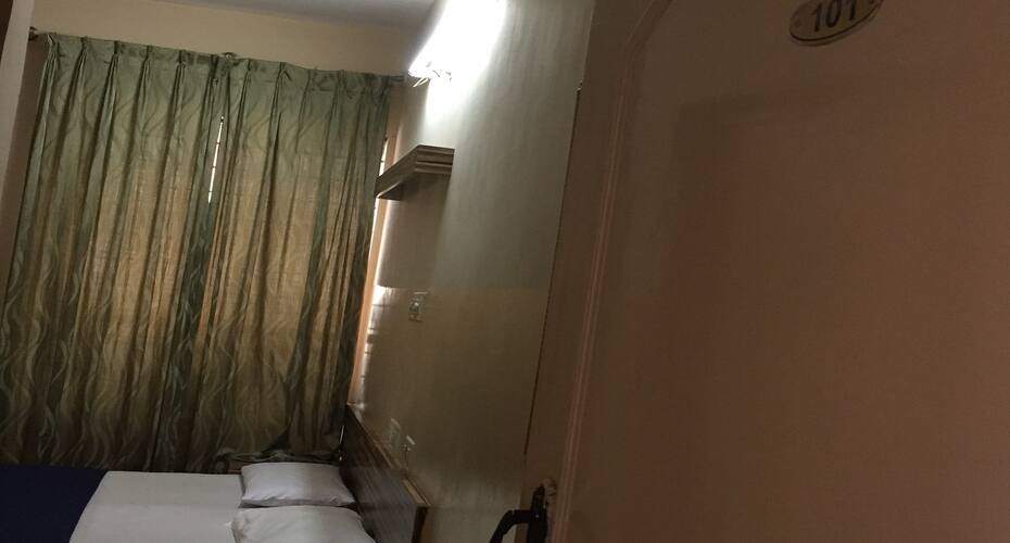 Century Inn Lodging, Bangalore 4