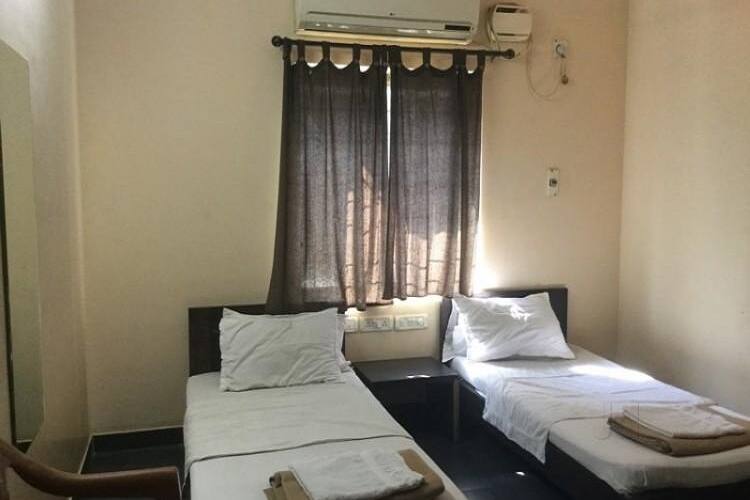 Hotel Thiruvilas, Tiruvallur 2