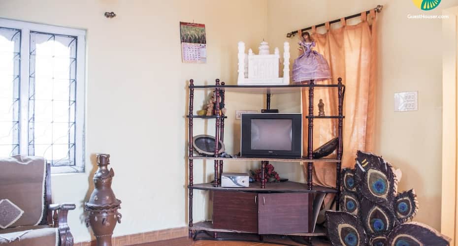 Comfy Accommodation For Eight In A Well-appointed Homestay, Madikeri 5