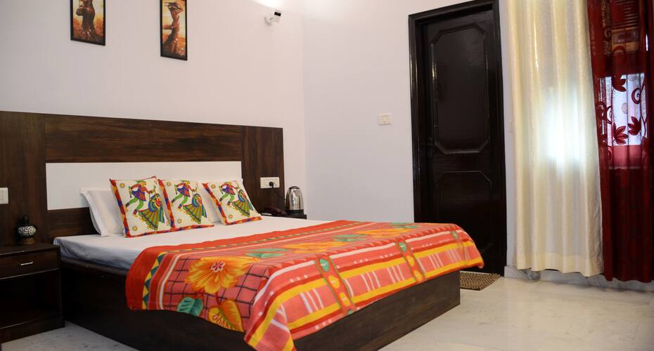 Aagaman Homestay, Agra 1