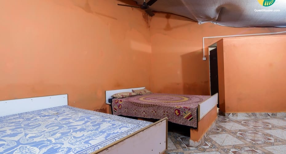 Pet-friendly vibrant stay, close to Anjuna beach, Goa 5
