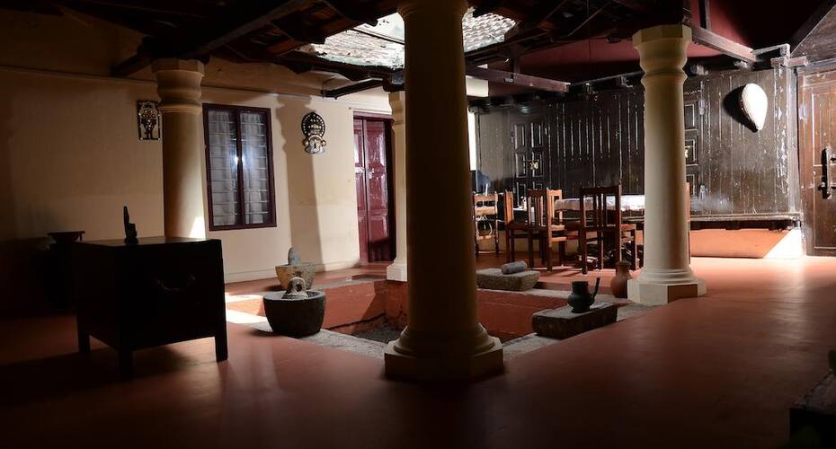 Narikulam Tharavad Heritage Homestay, Kochi 4