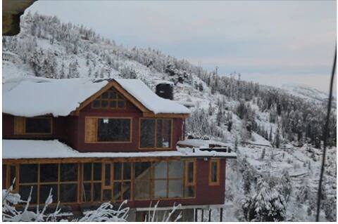 Highlander Homestay, Shimla 1