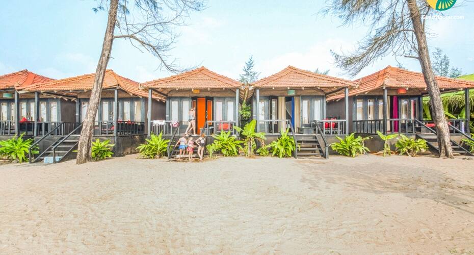 Mangalorean-roofed chic cottage overlooking the Agonda beach, Goa 1