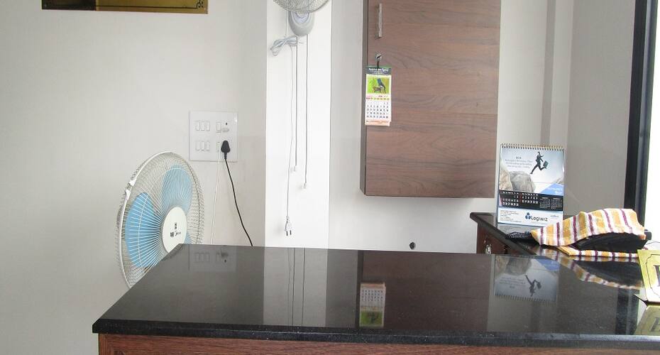 Meenakshi Hotel, Viluppuram 1