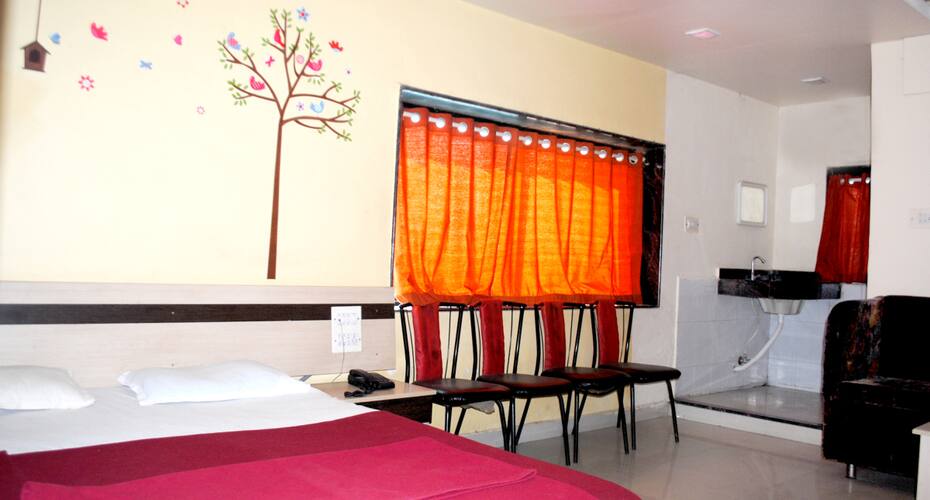 Keshari Nandan, Latur 5