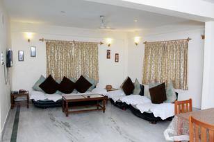 Little Green Service Apartment, Kolkata 4