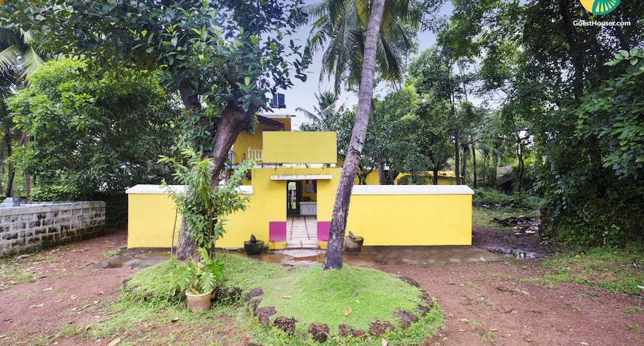 Archetypal vibrant Goan stay, close to Anjuna beach, Goa 1