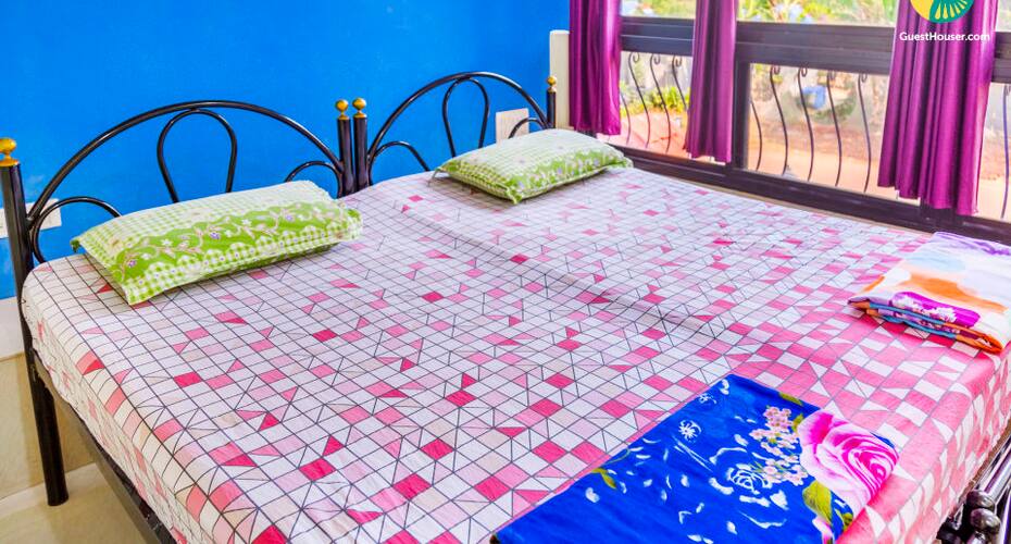 Room near Anjuna beach, Goa 5