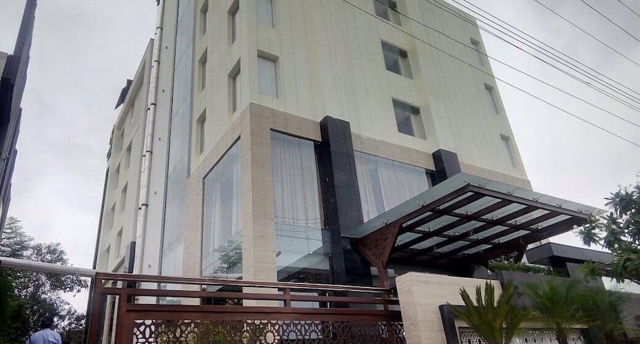 Hotel Ranbirs Lucknow Price Reviews Photos Address Hotel ranbirs, lucknow, uttar pradesh. hotel ranbirs lucknow price reviews