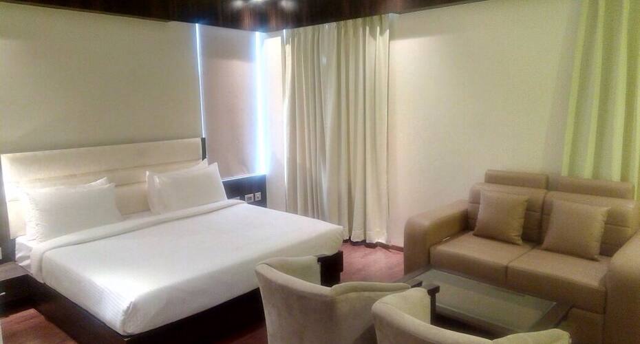 Hotel Ranbirs Lucknow Price Reviews Photos Address Tarafsız yorumları okuyun, gerçek gezgin fotoğraflarına bakın. hotel ranbirs lucknow price reviews