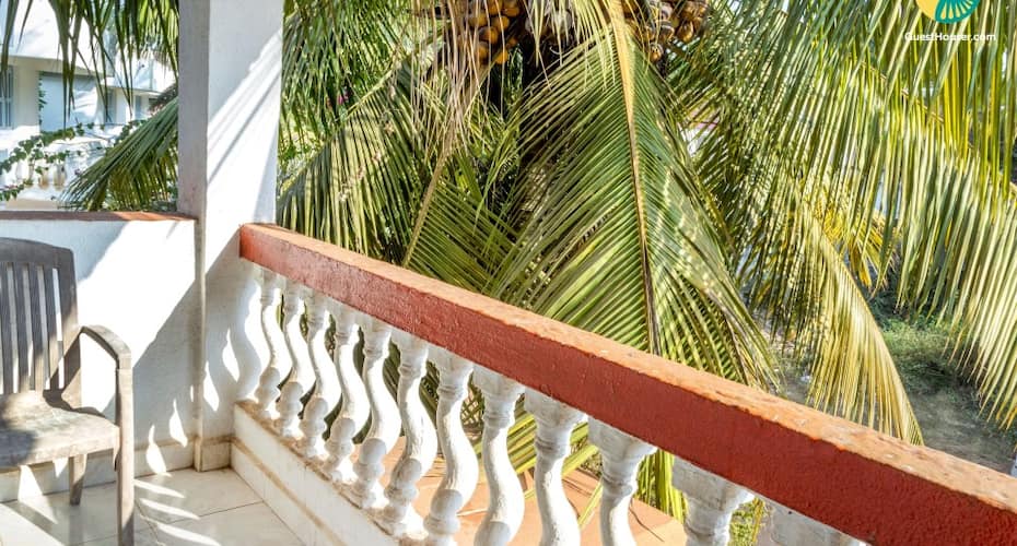 Pet friendly stay for three, 150 m from Calangute beach, Goa 4
