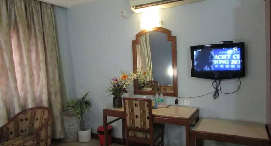 Adyar Anand Bhavan Marathahalli Hotel, Bangalore 3