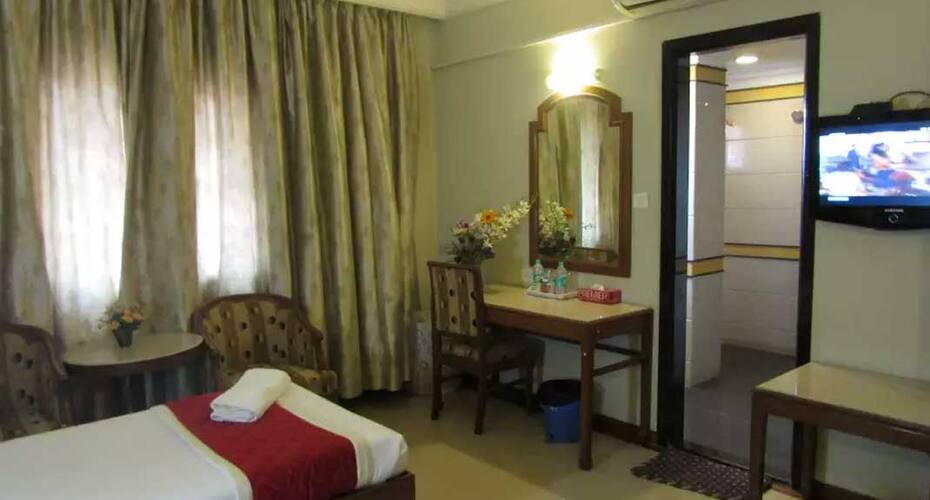 Adyar Anand Bhavan Marathahalli Hotel, Bangalore 4