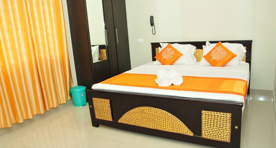 Lamiya Plaza Hotel-  Madikeri, Coorg 3