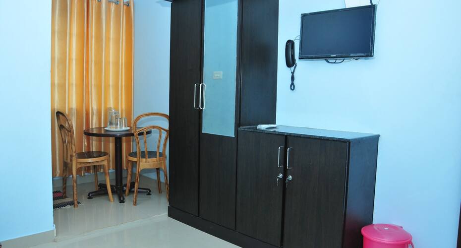 Lamiya Plaza Hotel-  Madikeri, Coorg 4