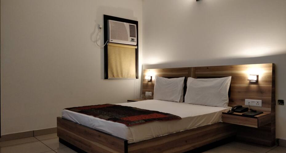 Finestays Homestay, Ghaziabad 4