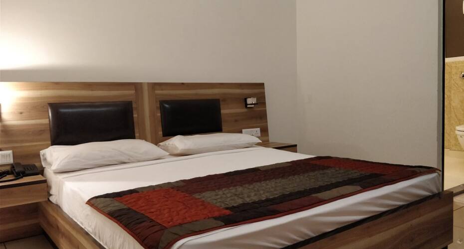 Finestays Homestay, Ghaziabad 1