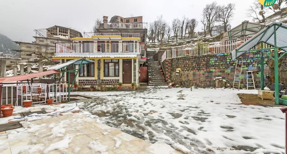 Relaxing stay for three, 1.1 km from Bhagsu Waterfall, Dharamshala 4