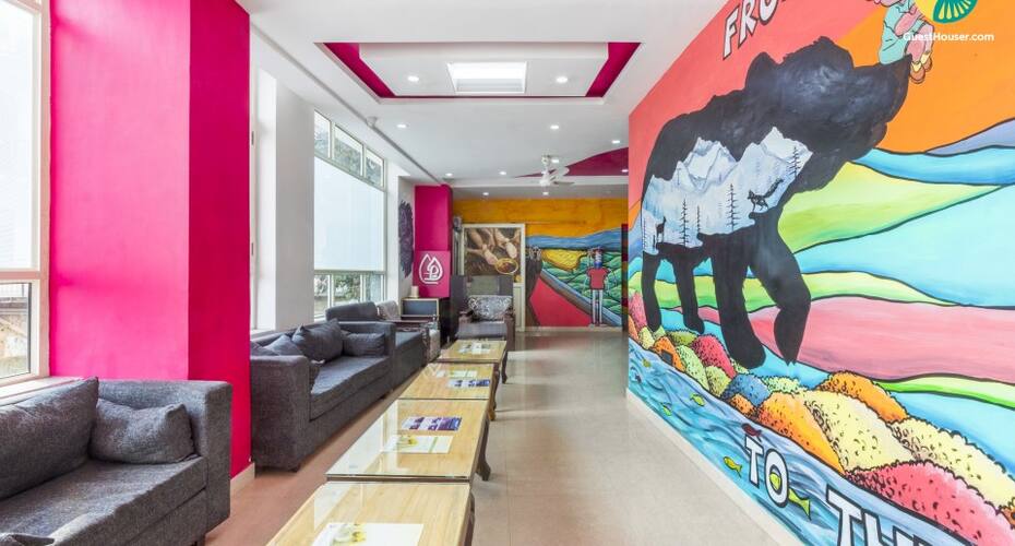 Rejuvenating retreat for three, 850 m from Tibet Museum, Dharamshala 5