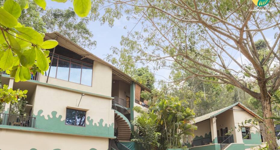 Cheerful stay with a pool and a spa, Coorg 1