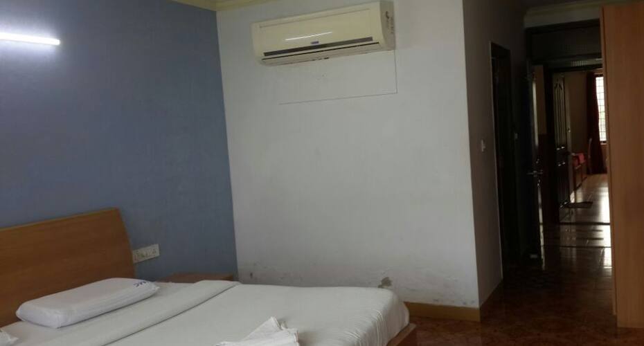 I Roomz Jugalur Mahalingappa Comforts, Chitradurga 3
