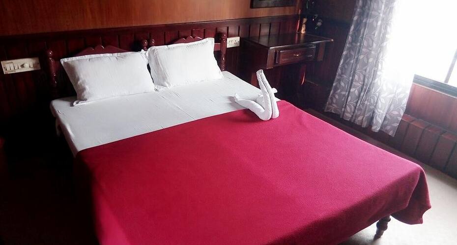 Saaffron  Houseboats, Alleppey 5