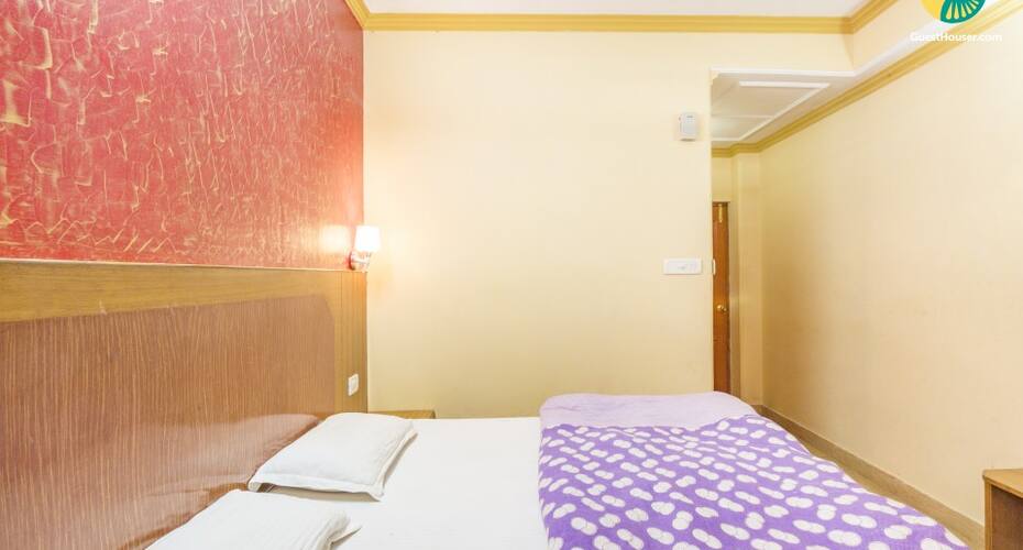 Vibrant stay for a perfect hilly vacation, Shimla 4