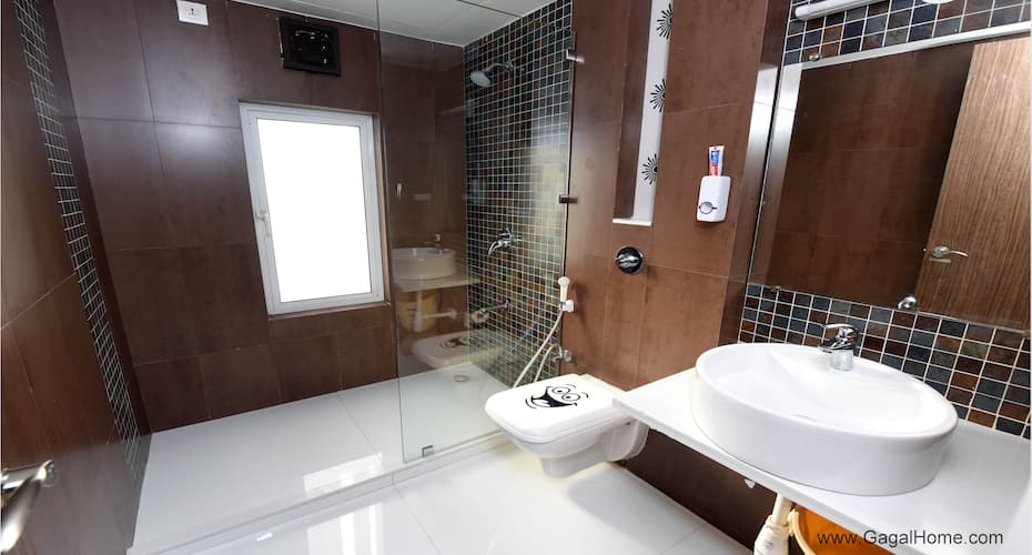 Arabic Suite ( 3 BHK ) in Borivali east, Mumbai 4