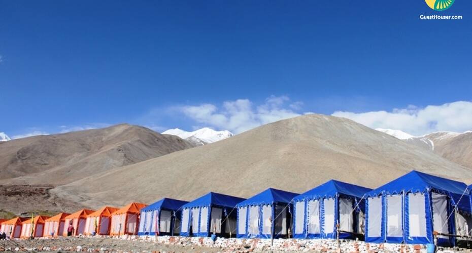 Private tent facing Lake Pangong, Leh 5