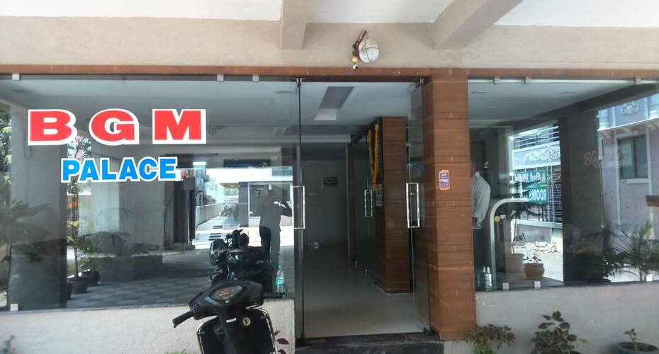 Hotel BGM Palace, Shirdi 3