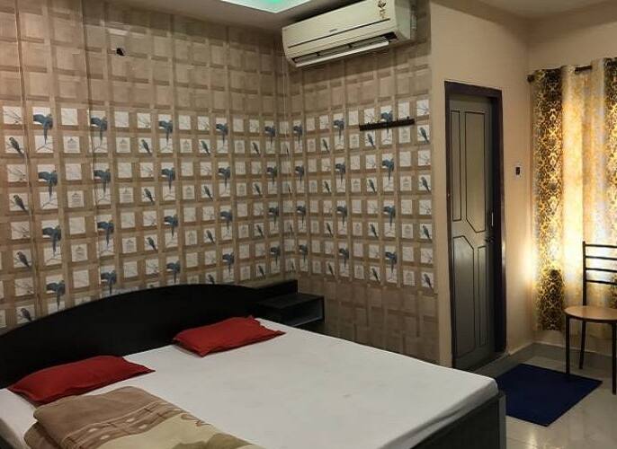 Hotel Raj Biraj Lodge, Siliguri 1