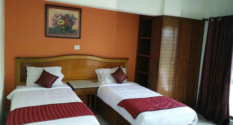 Castle Service Apartment, Mumbai 2