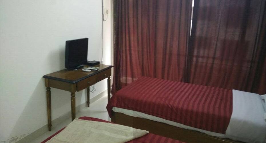Castle Service Apartment, Mumbai 3