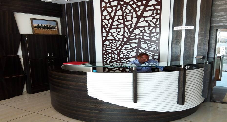Hotel Horizan, Surat 3