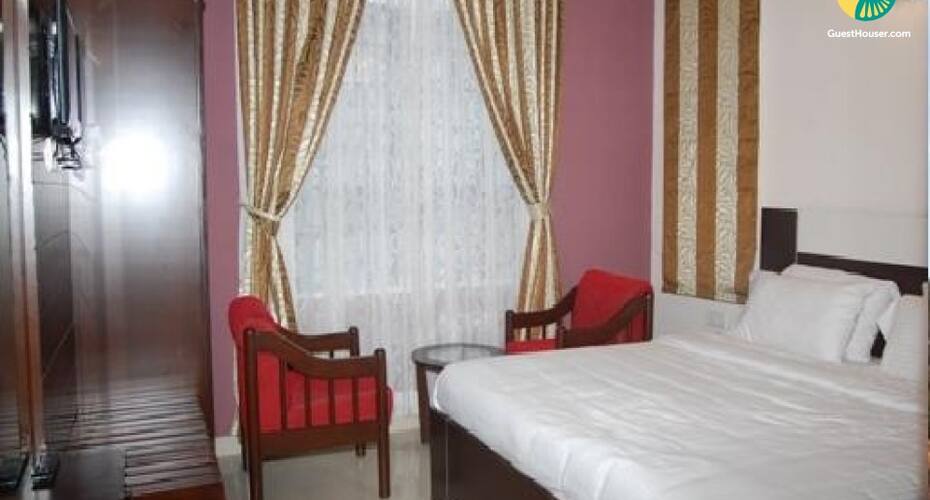 6-BR cottage for group stay, Ooty 5