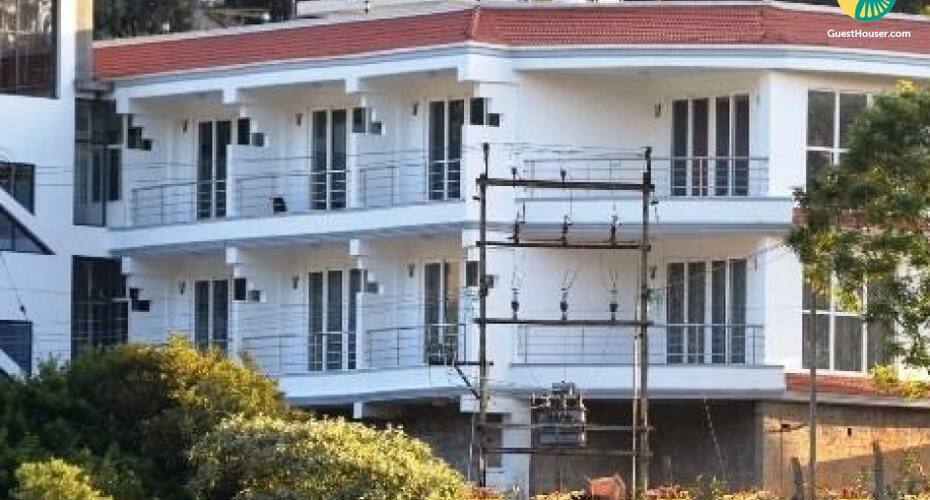 6-BR cottage for group stay, Ooty 1