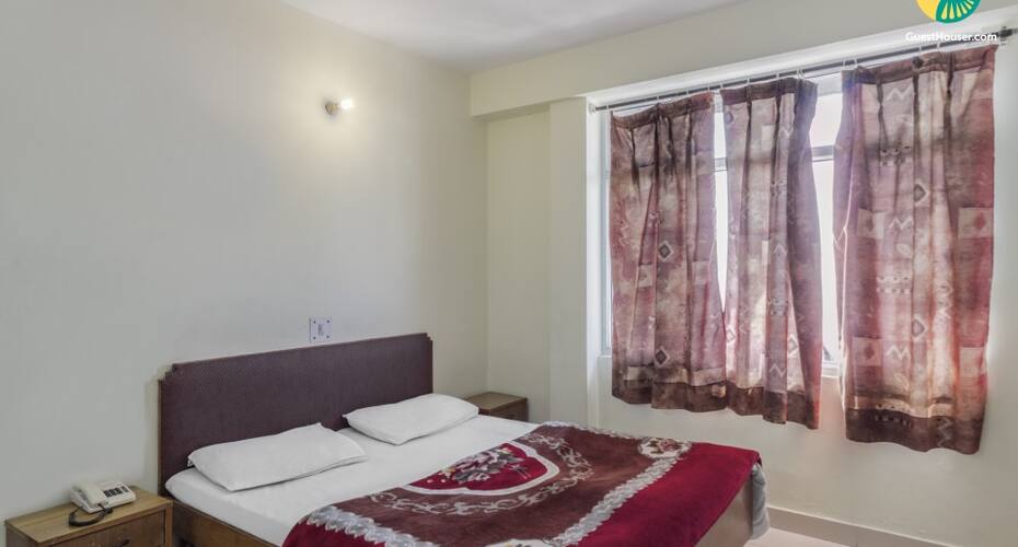 1-BR stay for backpackers, Shimla 4