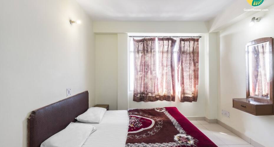1-BR stay for backpackers, Shimla 5
