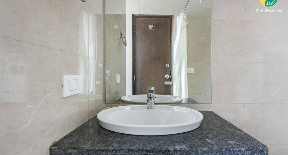 Boutique room for 3, Gurgaon 5